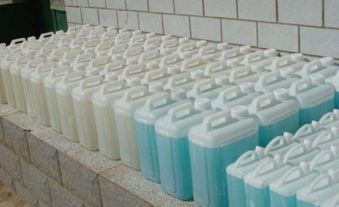 用洗衣液母料自制洗衣液為什么不稠?。? width=